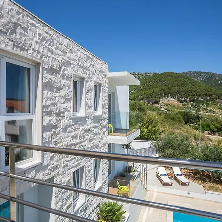 Villa Blanka For 12