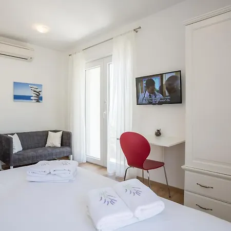 Villa Blanka For 12 Bol